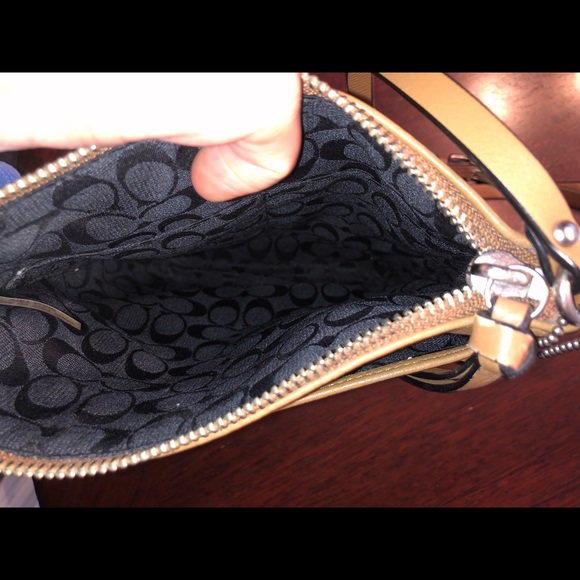 Coach Handbag - Picture 6 of 6